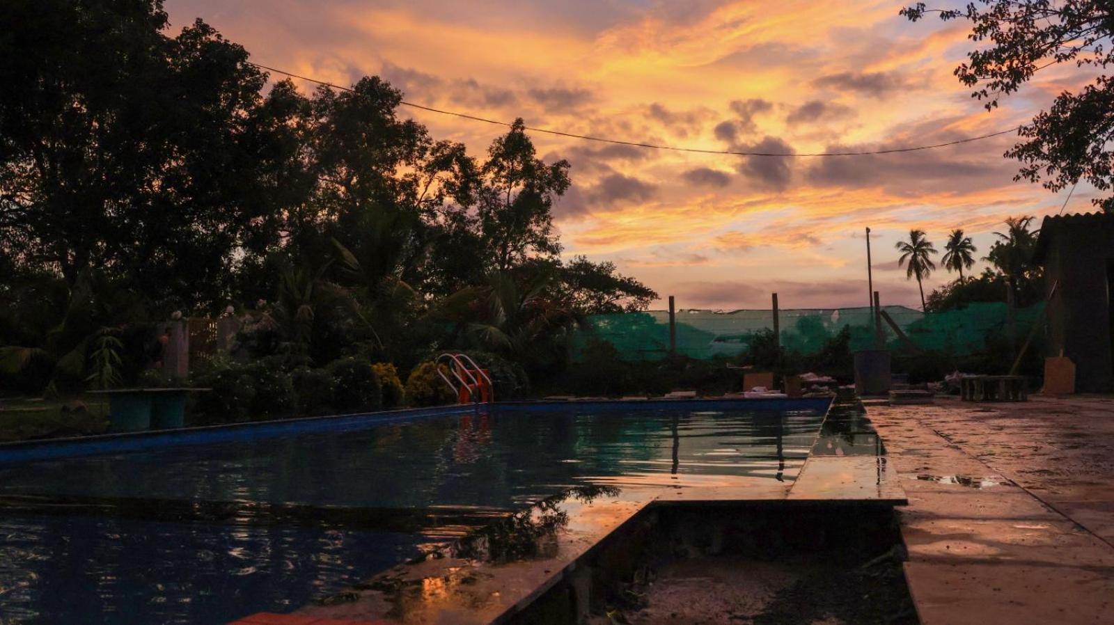 Chaitanya Farms คาร์จัต ภายนอก รูปภาพ